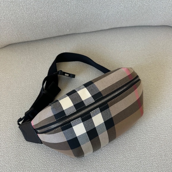BURBERRY NEW Authentic Designer Bumbag crossbody unisex belt bag - Picture 5 of 11
